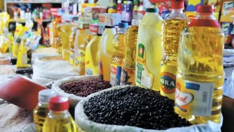 “La lucha” por estirar el salario cada mes